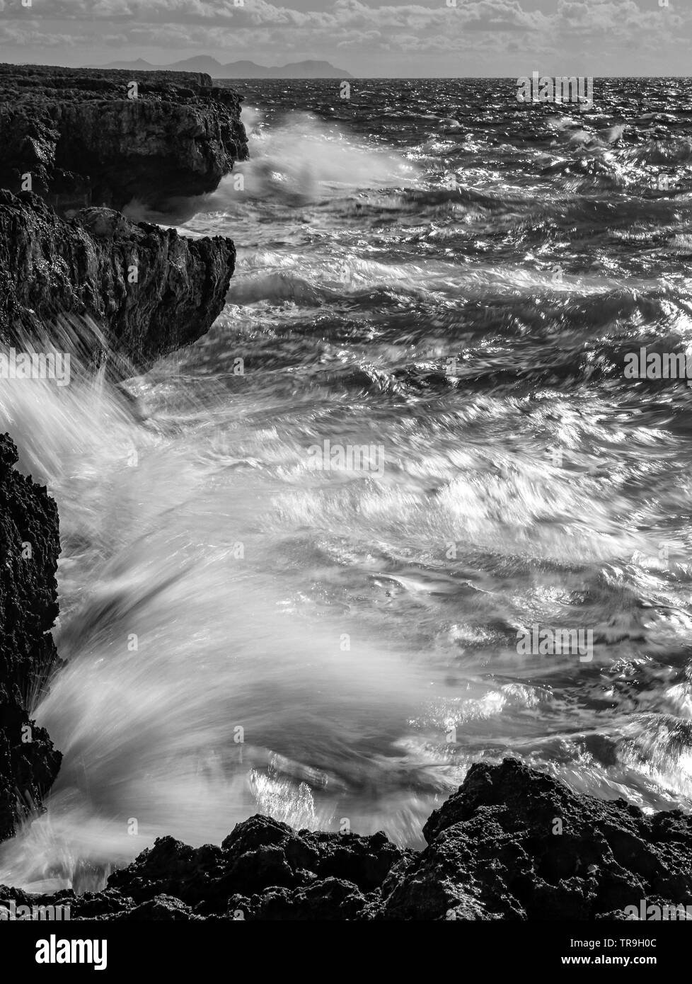 Gojo vs Sukuna Who Would Win Without Megumis Power?